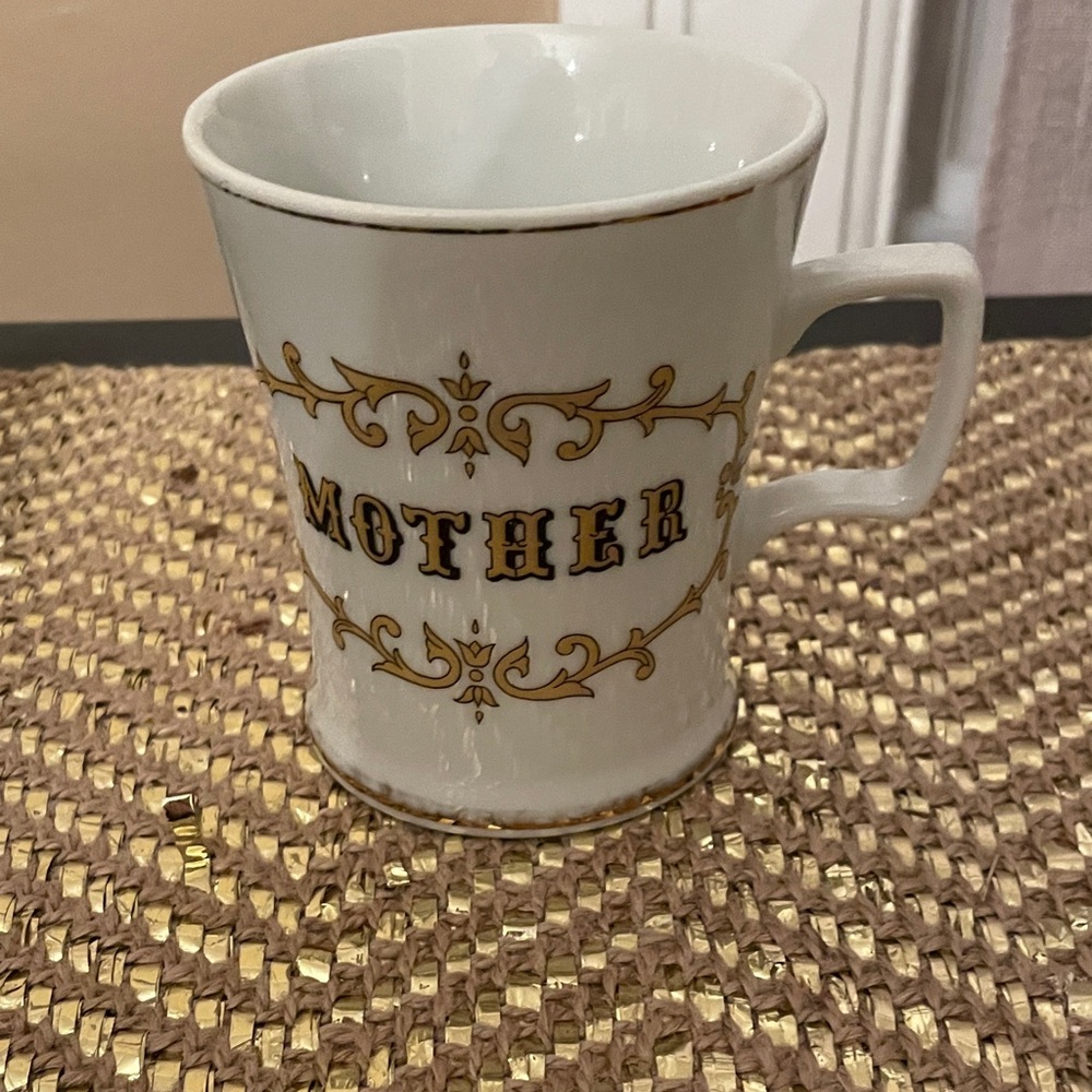 Elegant Gold and White 'Mother' Mug